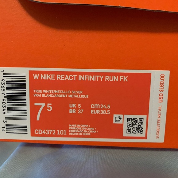 Shoes - Picture 4 of 6